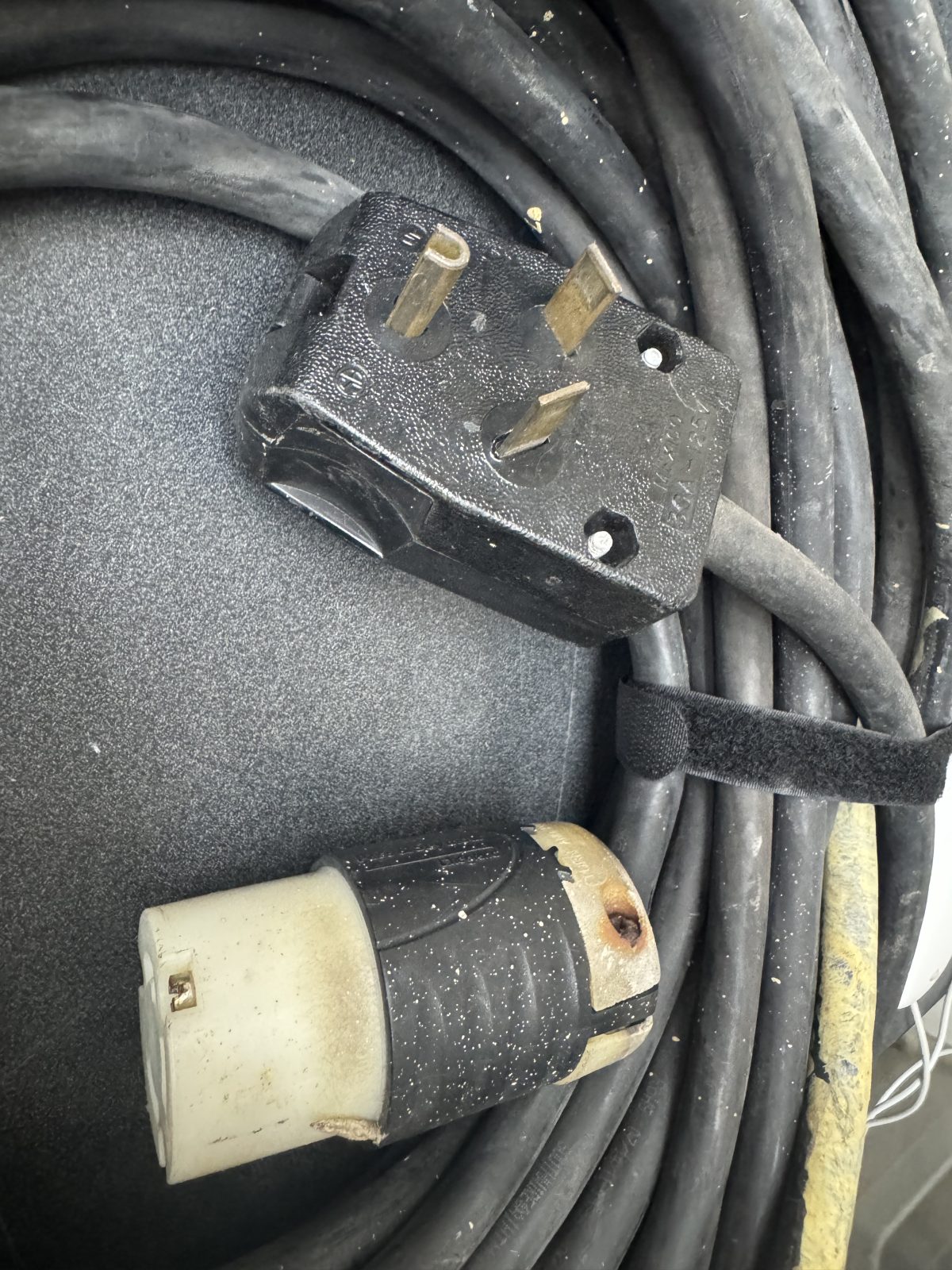 3- Prong Extension Cord - Image 4